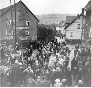 Bild des Kirmesumzugs im Jahre 1952
